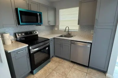 603 S State Rd 7 #2F, Margate: photo 1 of 6