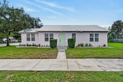500 54th St, West Palm Beach: photo 1 of 42
