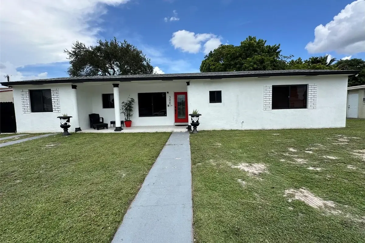 3041 NW 185th Ter, Miami Gardens: photo 1 of 20