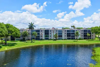 7280 Amberly Ln #201, Delray Beach: photo 1 of 58