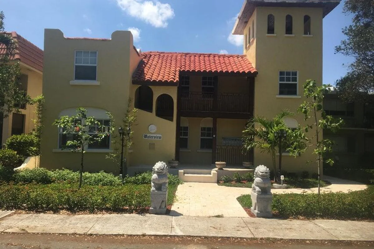 407 S Lakeside Dr #F, Lake Worth Beach: photo 1 of 12