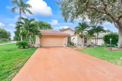 8521 Leeway Ln, Boynton Beach: photo 1 of 31