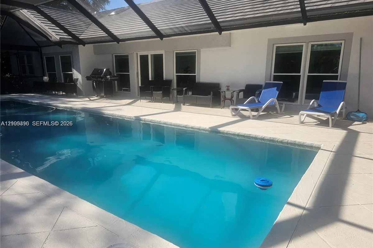 4 Alford Ct, Palm Beach Gardens: photo 1 of 27