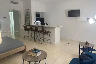 26 Diplomat Pkwy #2351, Hallandale Beach: photo 1 of 18