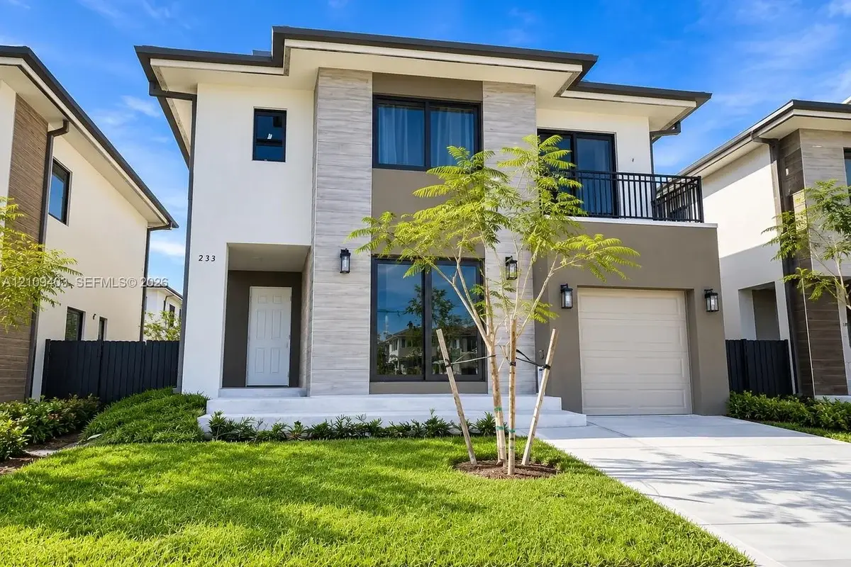 233 NW 12th Ct, Florida City: photo 1 of 5