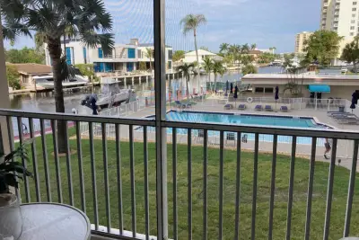 1391 S Ocean Blvd S #202, Pompano Beach: photo 1 of 7