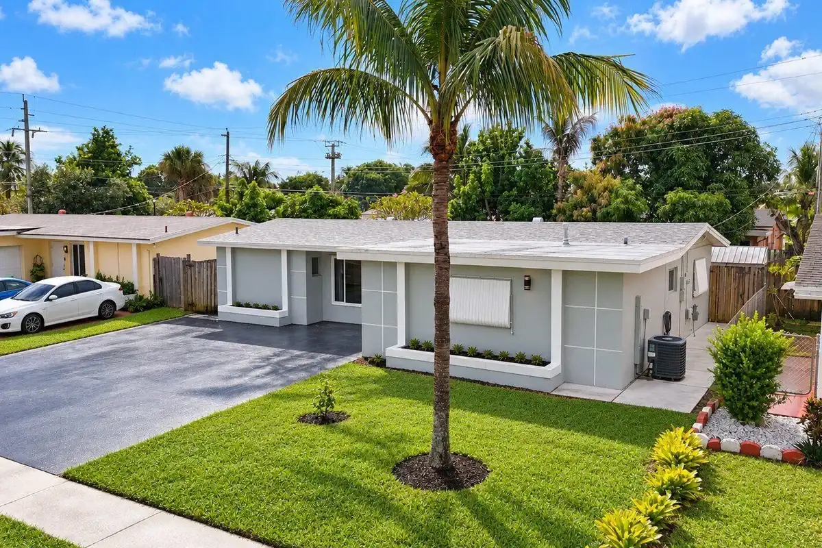 6420 NW 29th St, Sunrise: photo 1 of 36