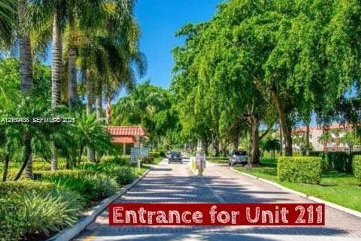 8900 Washington Blvd #211, Pembroke Pines: photo 1 of 28