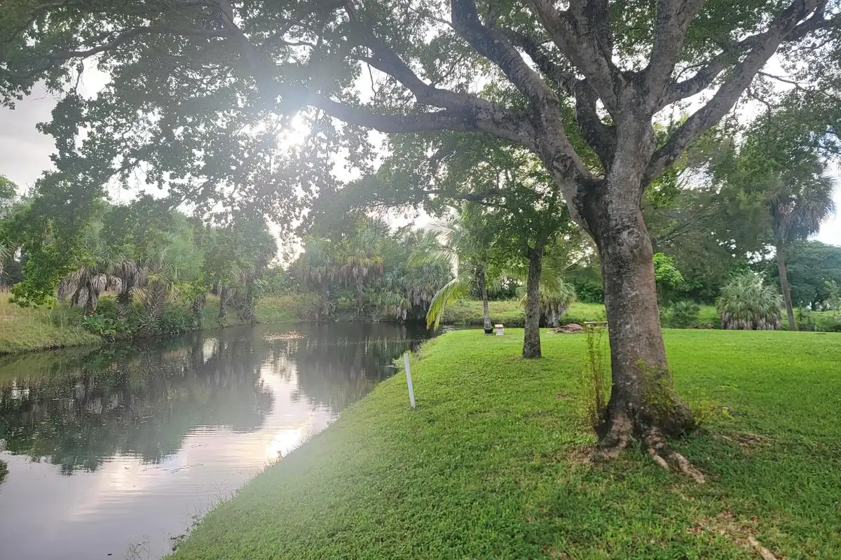 8240 SW 24th St #5101, North Lauderdale: photo 1 of 28