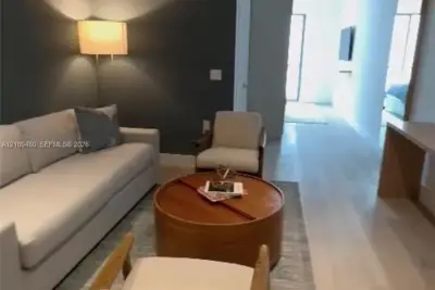 229 SW 9th St #702, Miami: photo 1 of 9