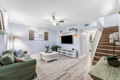 781 SE 1st Way, Deerfield Beach: photo 1 of 29