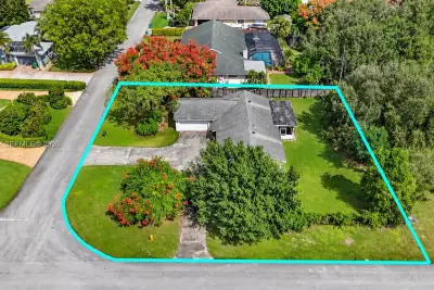 27541 SW 167th Ct, Homestead: photo 1 of 30