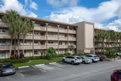 1703 Andros Isle #J1, Coconut Creek: photo 1 of 62