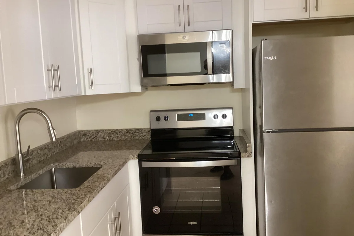 129 Hastings H, West Palm Beach: photo 1 of 9