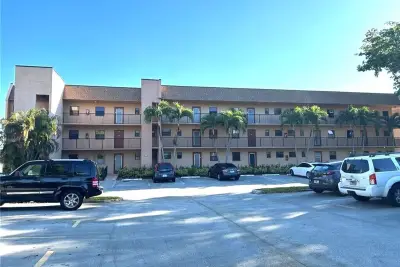 10303 Sunrise Lakes Blvd #205, Sunrise: photo 1 of 25