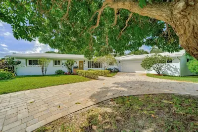 6260 Rose Ter, Plantation: photo 1 of 68