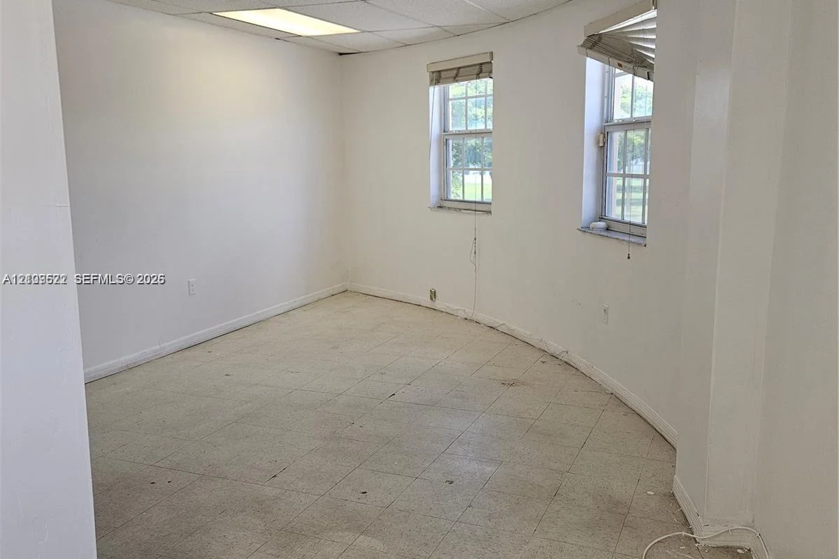 6087 NW 17th Ave #B, Miami: photo 1 of 1