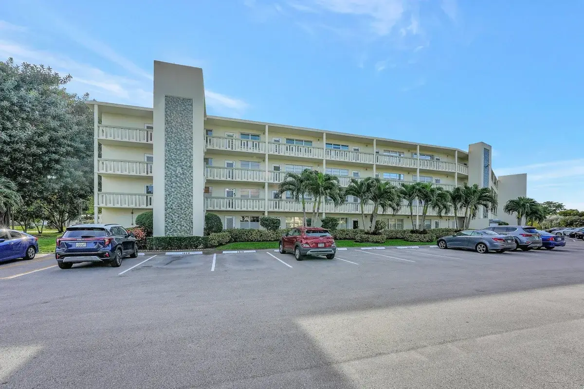 3005 Cambridge A, Deerfield Beach: photo 1 of 53