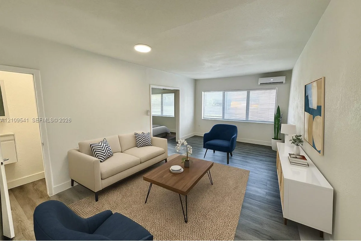218 Santillane Ave #14, Coral Gables: photo 1 of 12