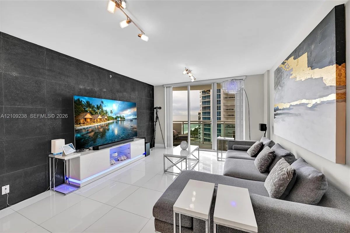 3001 S Ocean Dr #1513, Hollywood: photo 1 of 41