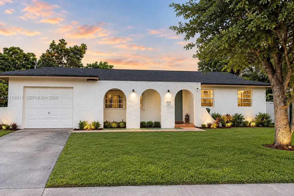 10770 SW 164th St, Miami: photo 1 of 11