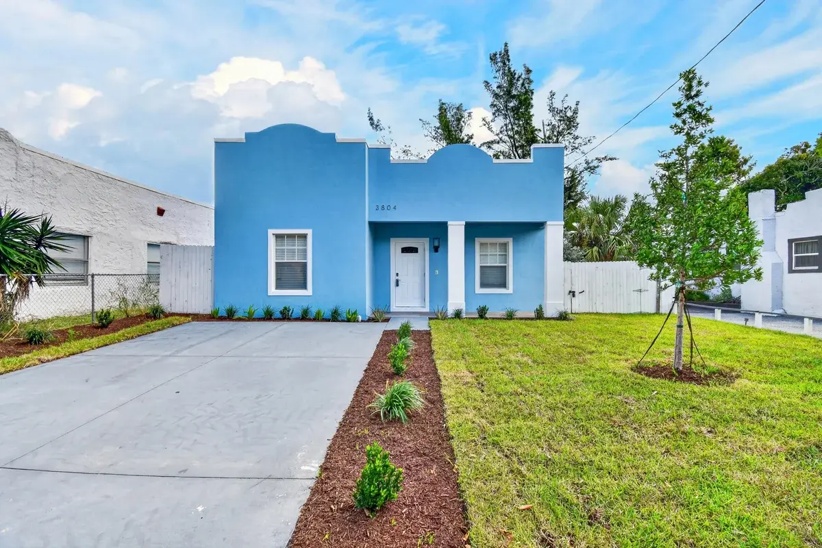 3804 Greenwood Ave, West Palm Beach: photo 1 of 43