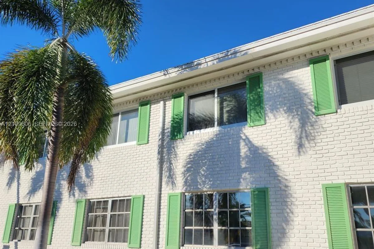 1851 NE 62nd St #610, Fort Lauderdale: photo 1 of 11