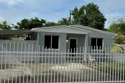 110 NW 120th Ter, North Miami: photo 1 of 8
