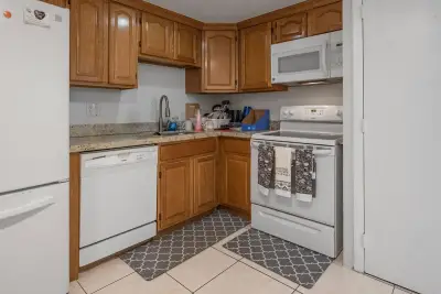 4156 Inverrary Dr #409, Lauderhill: photo 1 of 34