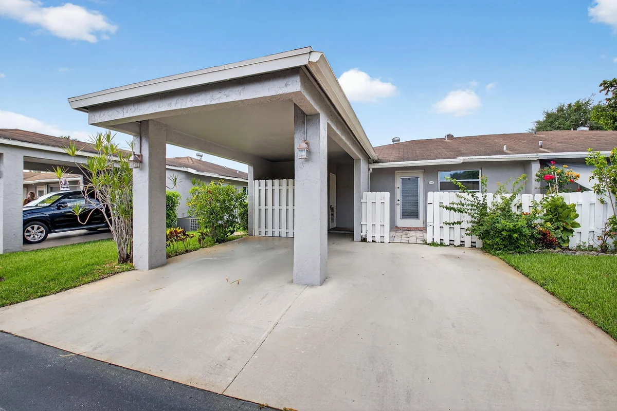 6785 Moonlit Dr, Delray Beach: photo 1 of 24