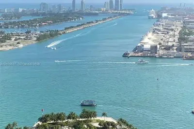 1040 Biscayne Blvd #1408, Miami: photo 1 of 4