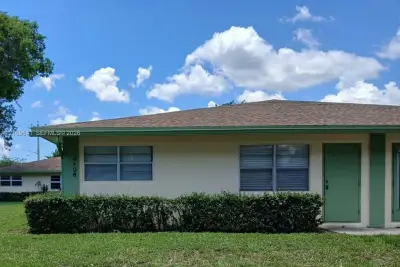 4108 NW 88th Ave #4, Coral Springs: photo 1 of 13