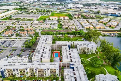 10000 NW 80th Ct #2247, Hialeah Gardens: photo 1 of 28