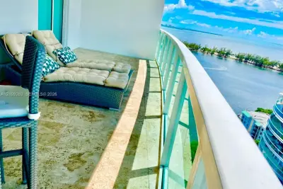 2101 Brickell Ave #2110, Miami: photo 1 of 15