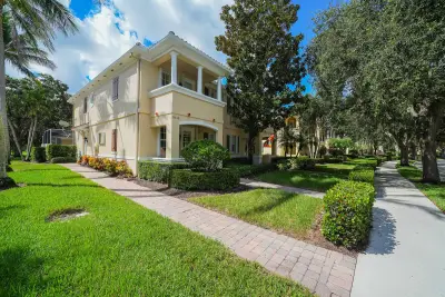 3846 Greenway Dr, Jupiter: photo 1 of 57
