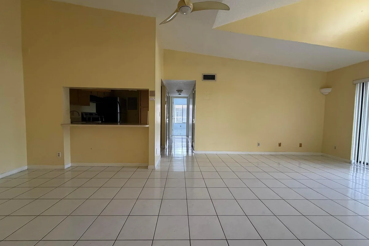 202 Foxtail Dr #H3, West Palm Beach: photo 1 of 14