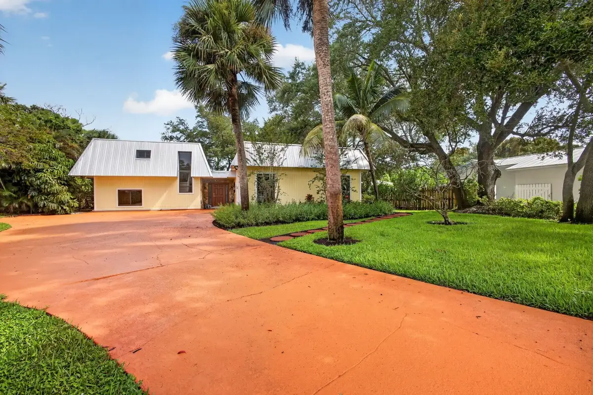 2425 Niki Jo Ln, Palm Beach Gardens: photo 1 of 26