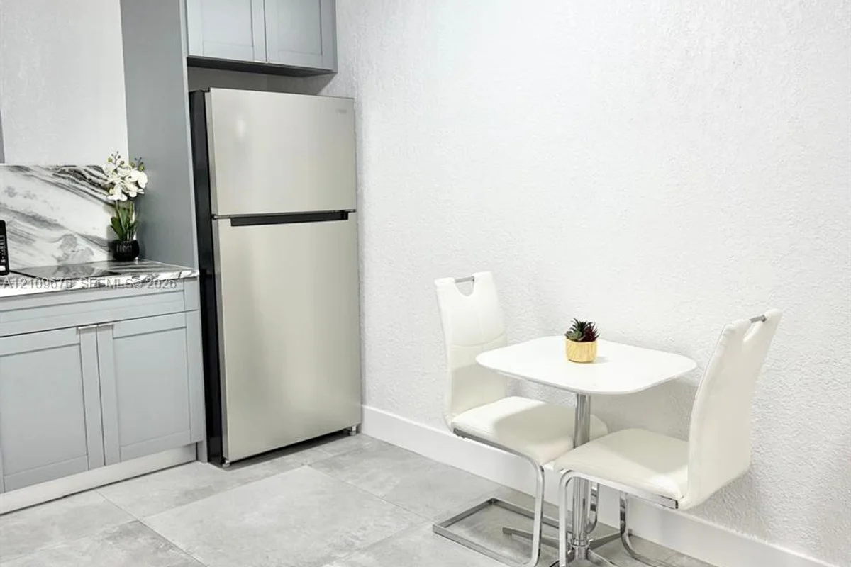 2420 Bermuda Dr, Miramar: photo 1 of 10