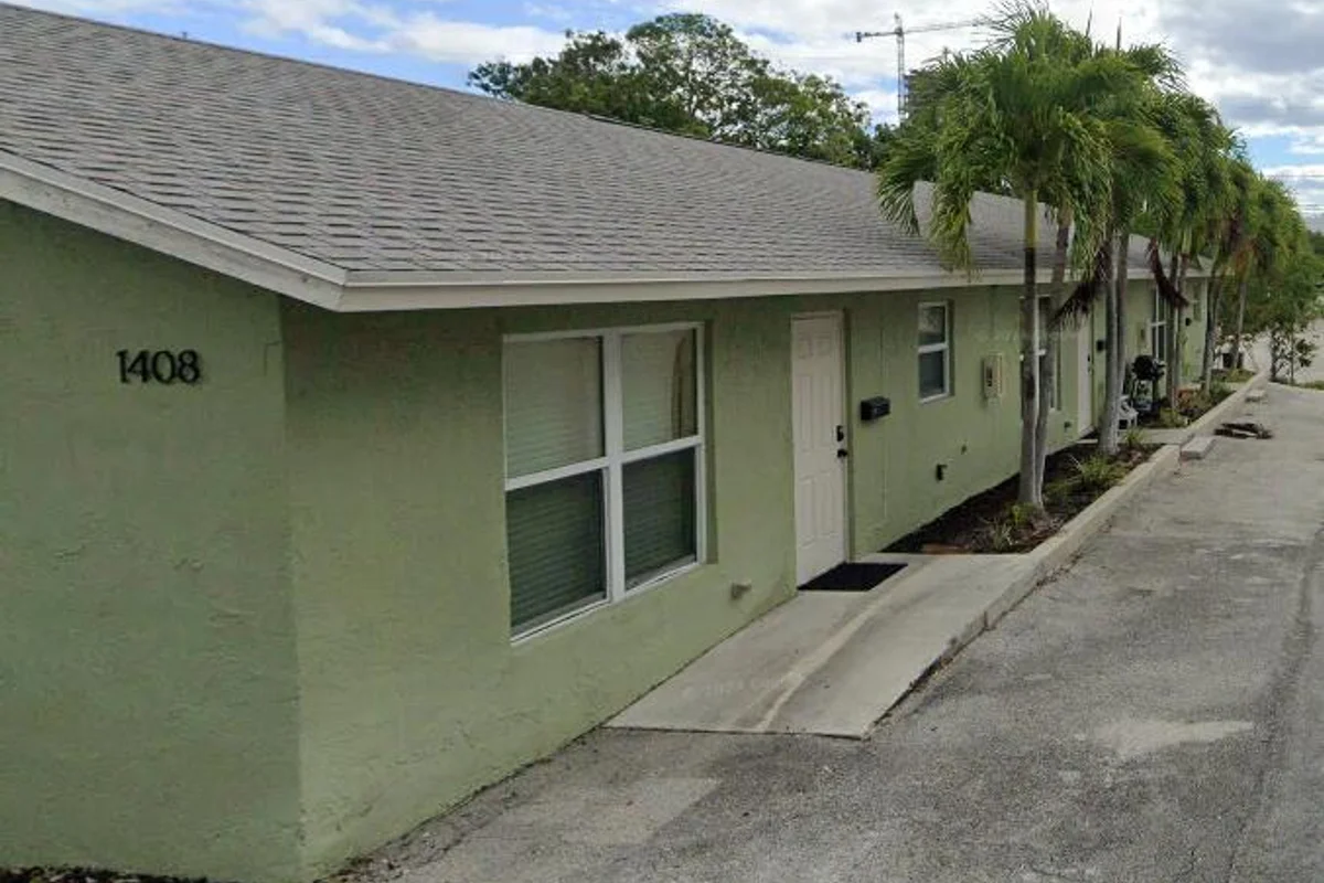 1408 Florida Ave #A, West Palm Beach: photo 1 of 7
