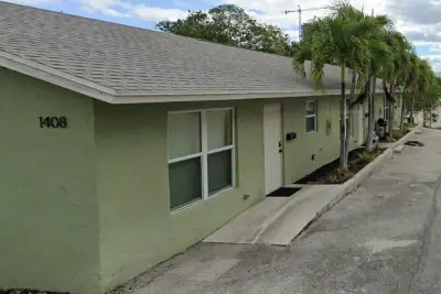 1408 Florida Ave #A, West Palm Beach: photo 1 of 7
