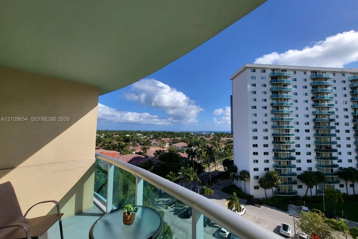 19390 Collins Ave #820, Sunny Isles Beach: photo 1 of 15
