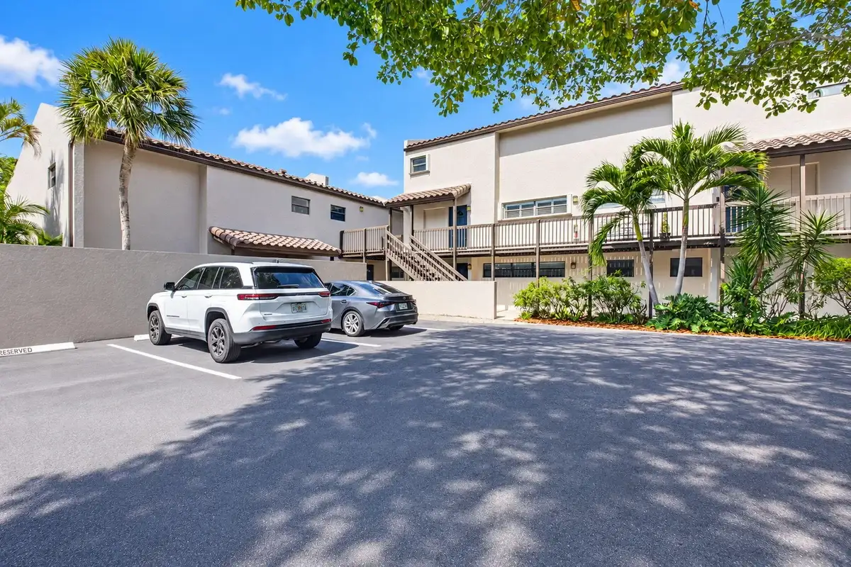 149 NW 70th St #106C, Boca Raton: photo 1 of 40