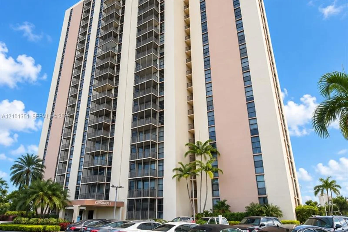 20379 W Country Club Dr #2237, Aventura: photo 1 of 22