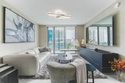 300 Sunny Isles Blvd #4-906, Sunny Isles Beach: photo 1 of 38
