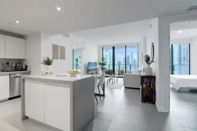 1600 NE 1st Ave #2207, Miami: photo 1 of 24