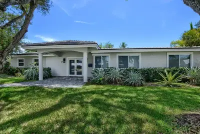 88 SW 10th Dr, Boca Raton: photo 1 of 34