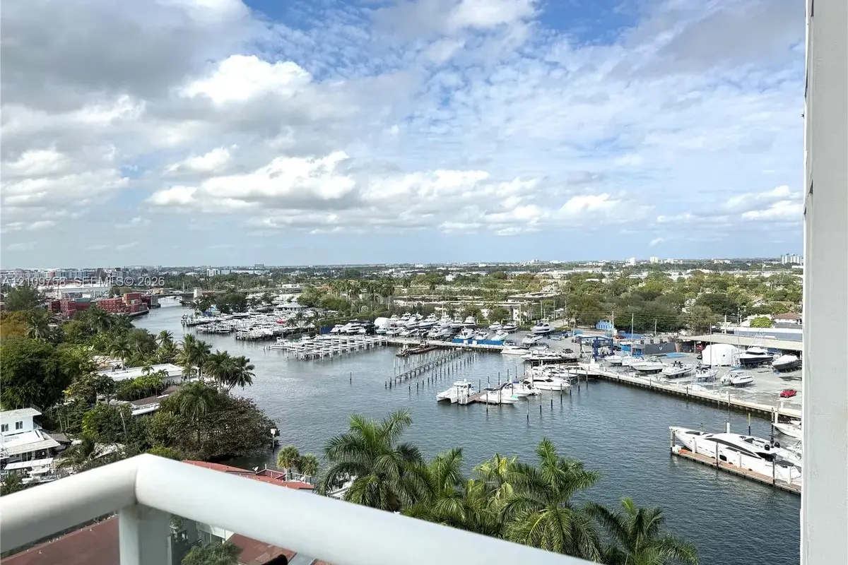 1861 S River Dr #1404, Miami: photo 1 of 16