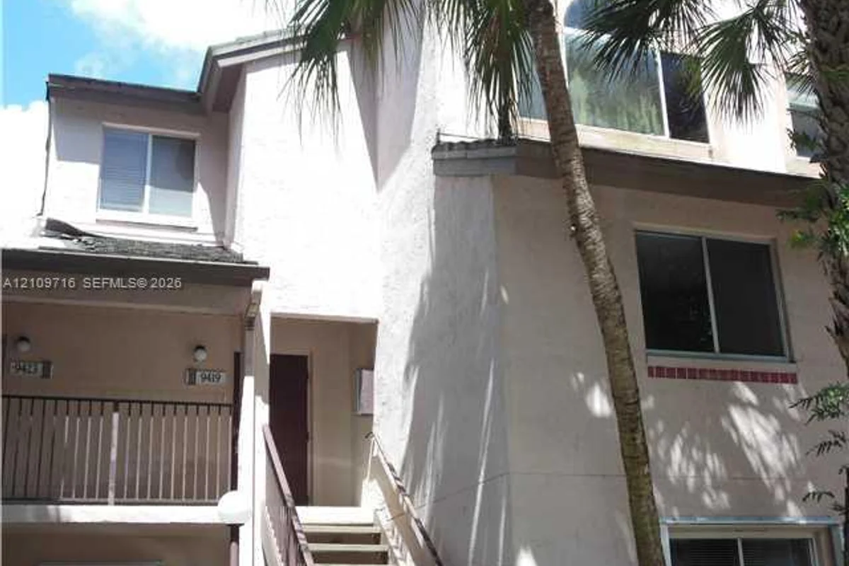 9419 SW 138th Pl, Miami: photo 1 of 16