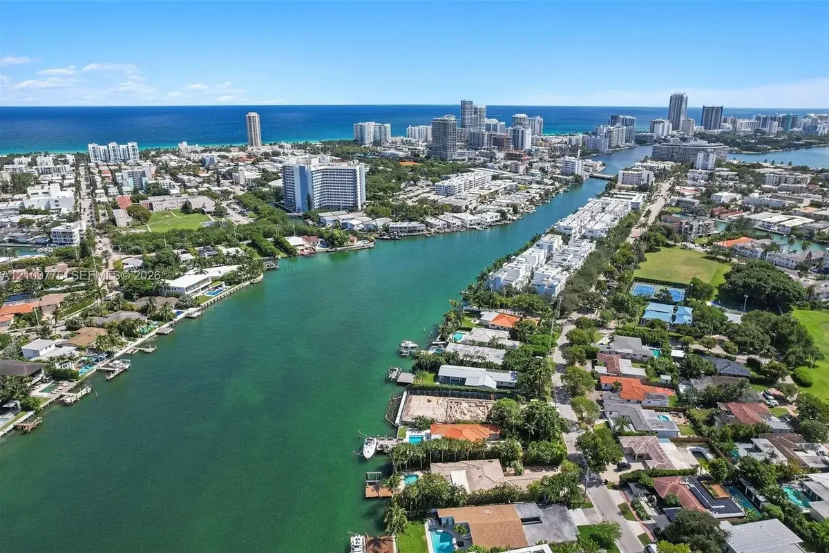 251 N Shore Dr, Miami Beach: photo 1 of 25