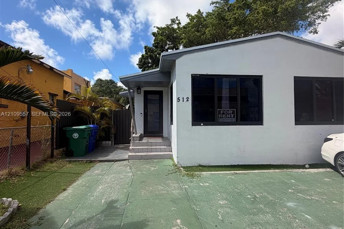 510 SW 10th Ave #512, Miami: photo 1 of 9